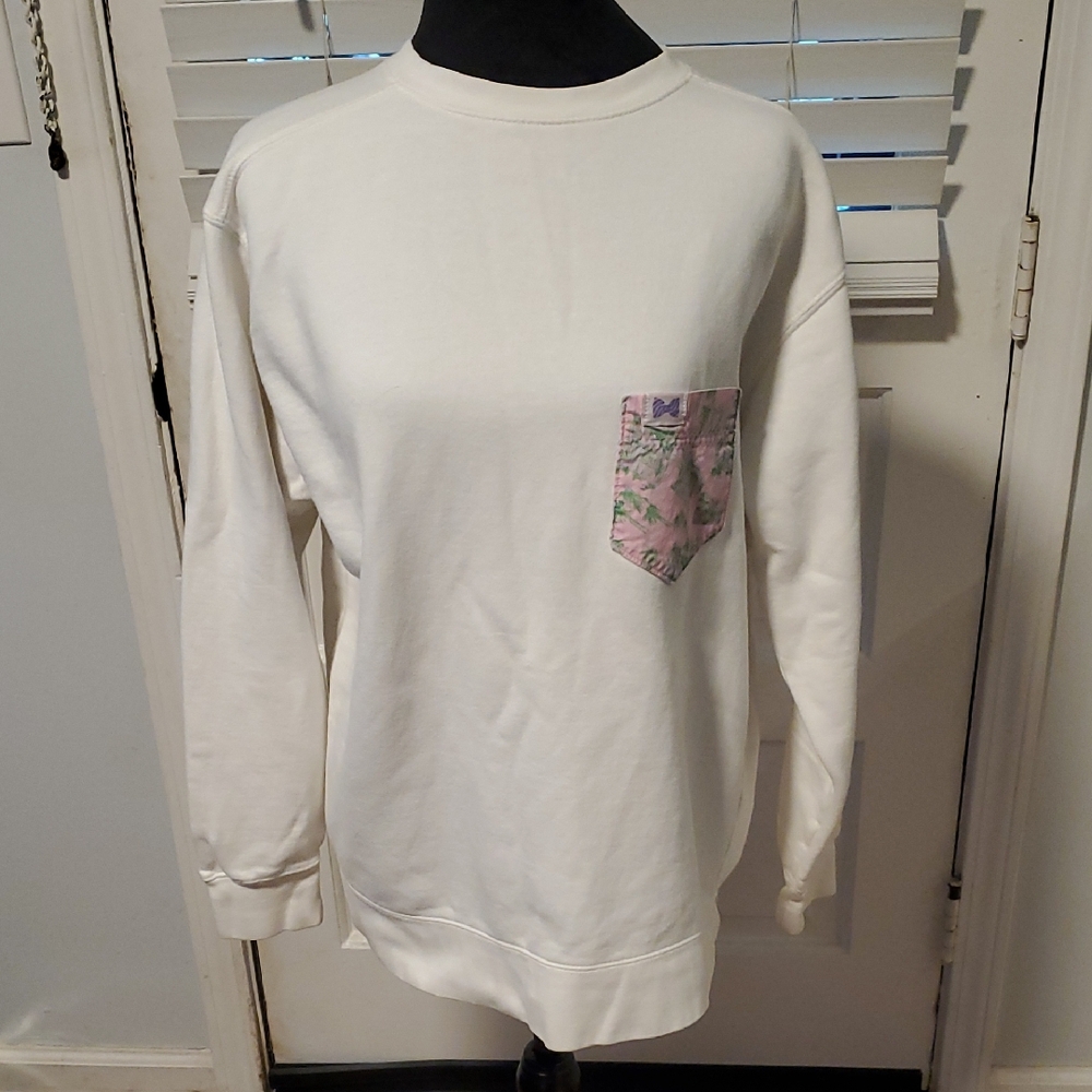 Women's White Sweatshirt with Pink Pocket